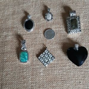 Bundle of pendants for necklaces